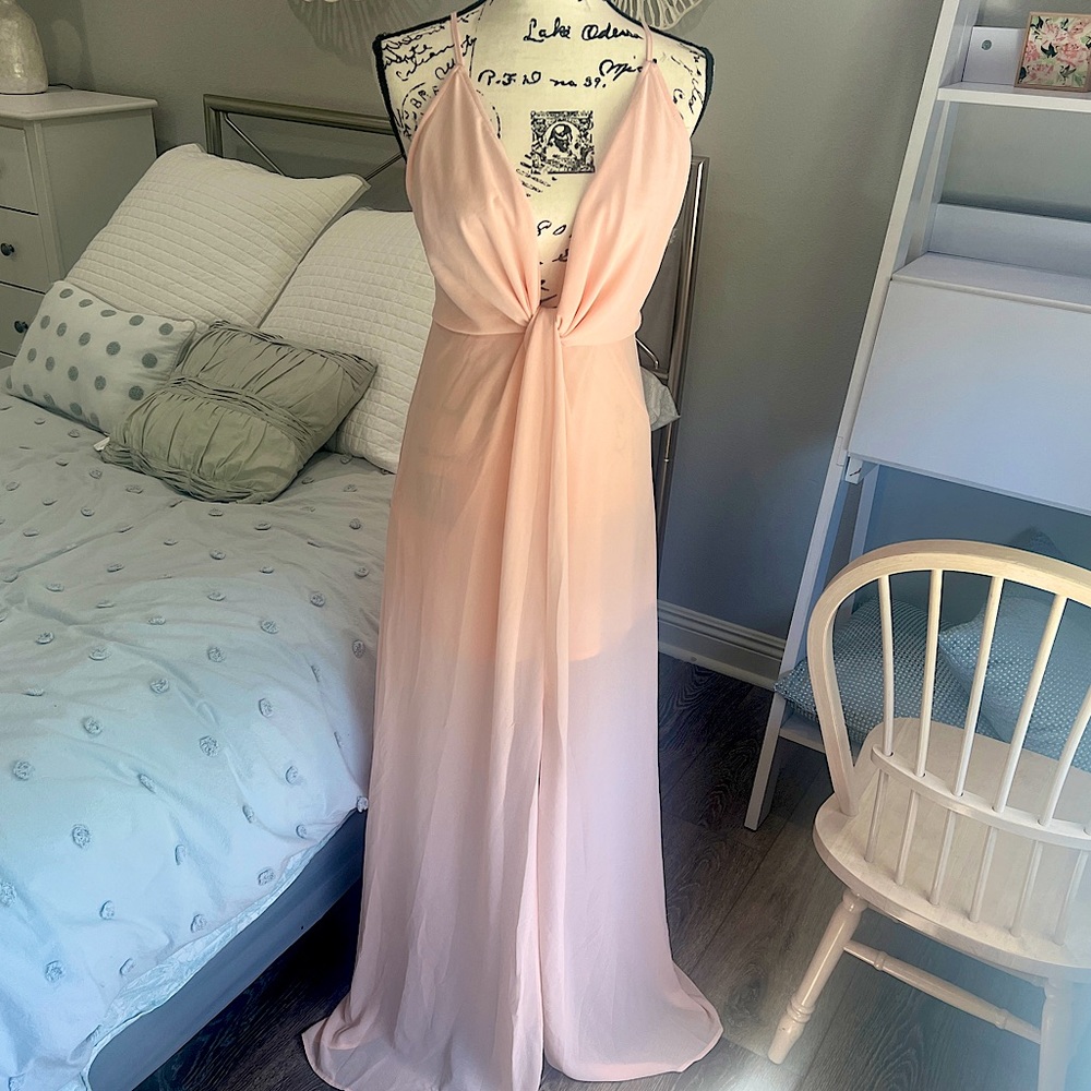 Elegant Peach Plunging V-Neck Evening Dress - Never Worn